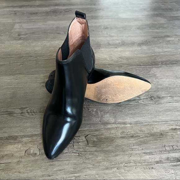 Madewell Chelsea Leather Ankle Boots, size 7 - Picture 2 of 14